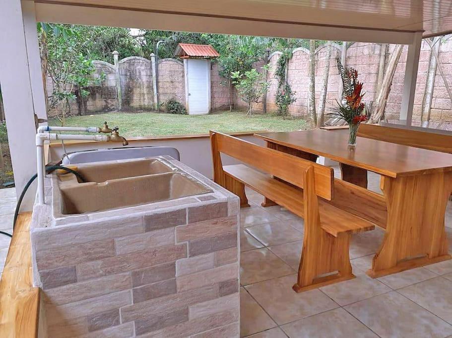 Tropical Bee Garden Holiday Houses Savegre 外观 照片